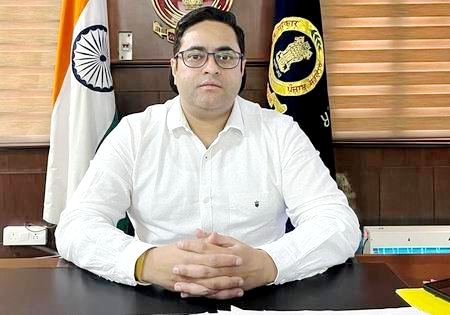 नवांशहर : जिला मजिस्ट्रेट ने लगाई कई पाबंदियां, ट्रैक्टरों और संबंधित उपकरणों के साथ खतरनाक प्रदर्शन/स्टंट पर प्रतिबंध, गुड़ बनाने के लिए रसायन के इस्तेमाल पर रोक, हरे आम, नीम, पीपल और बरगद नहीं कटेंगे
