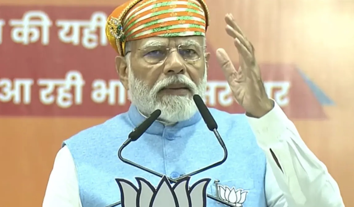 Rajasthan Election: उदयपुर की जनसभा में PM मोदी ने कहा डूब मरो कांग्रेस के लोगों !