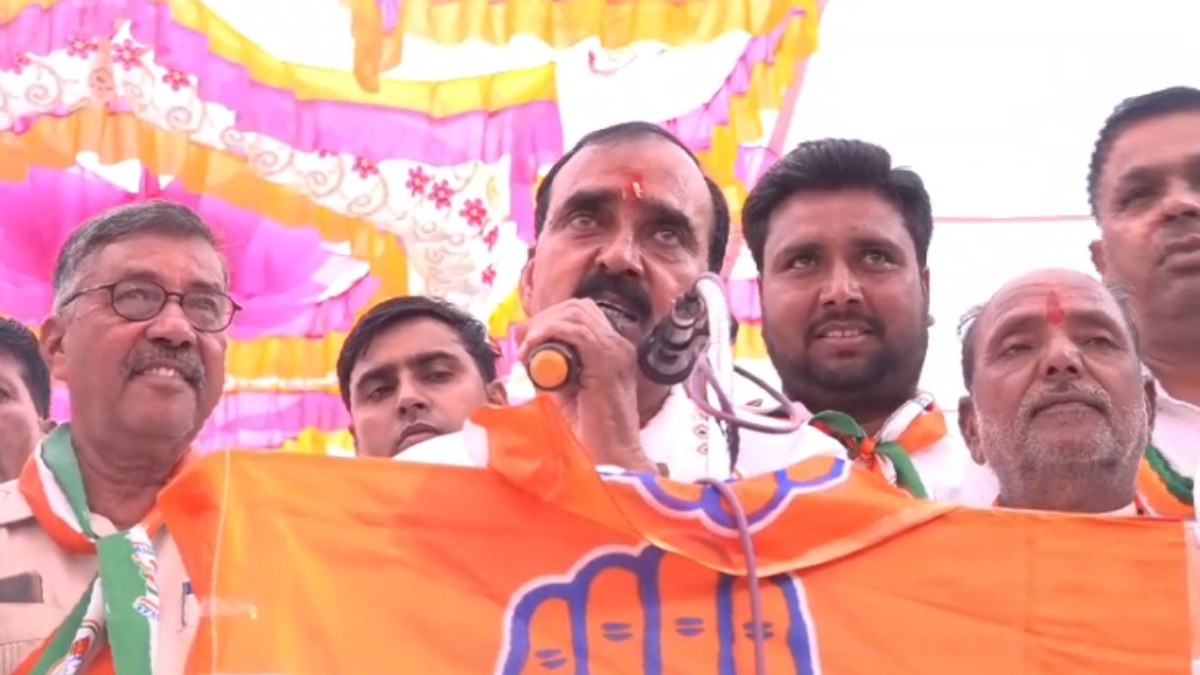 प्रत्याशी ने अधिकारियों को धमकाया: कहा- 17 के बाद नहीं कर पाओगे मनमानी, मैं जिसके पीछे पड़ जाता हूं उसे…     