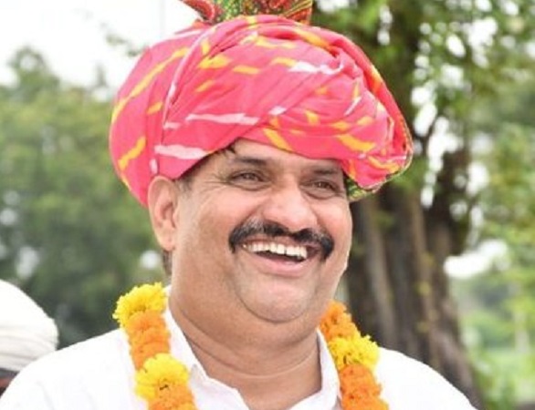 Rajasthan Election News: भाजपा प्रत्याशी के बिगड़े बोल, कहा- दोनों ही टांगें तोड़नी पडे़गी, निर्वाचन अधिकारी से हुई शिकायत