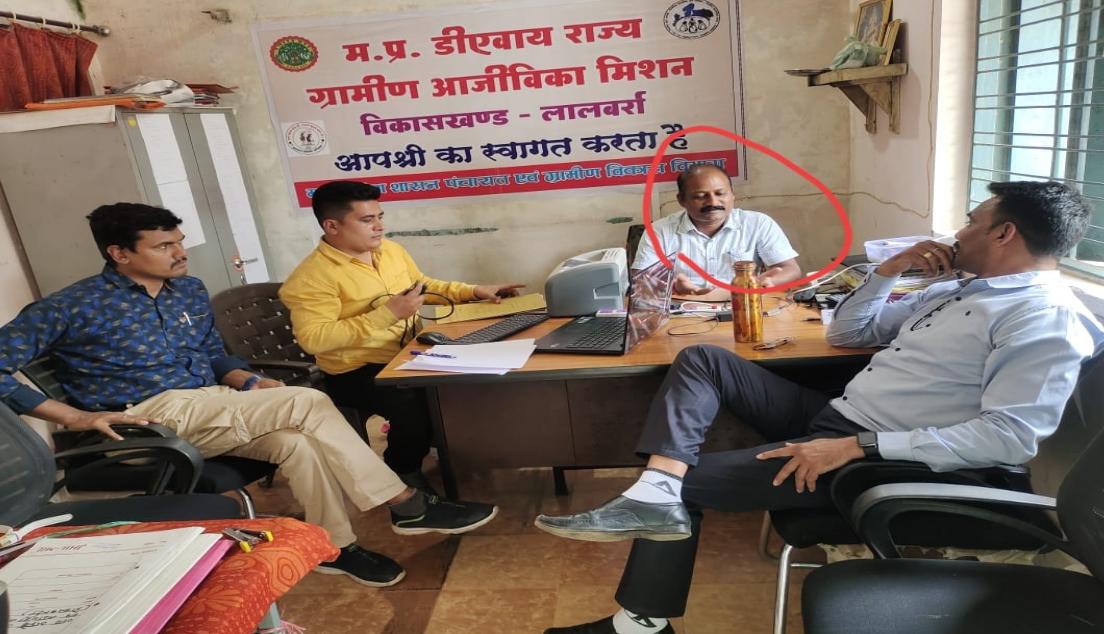 लोकायुक्त की कार्रवाईः आजीविका मिशन कार्यालय प्रमुख घूस लेते गिरफ्तार, इस काम के लिए मांगी थी रिश्वत