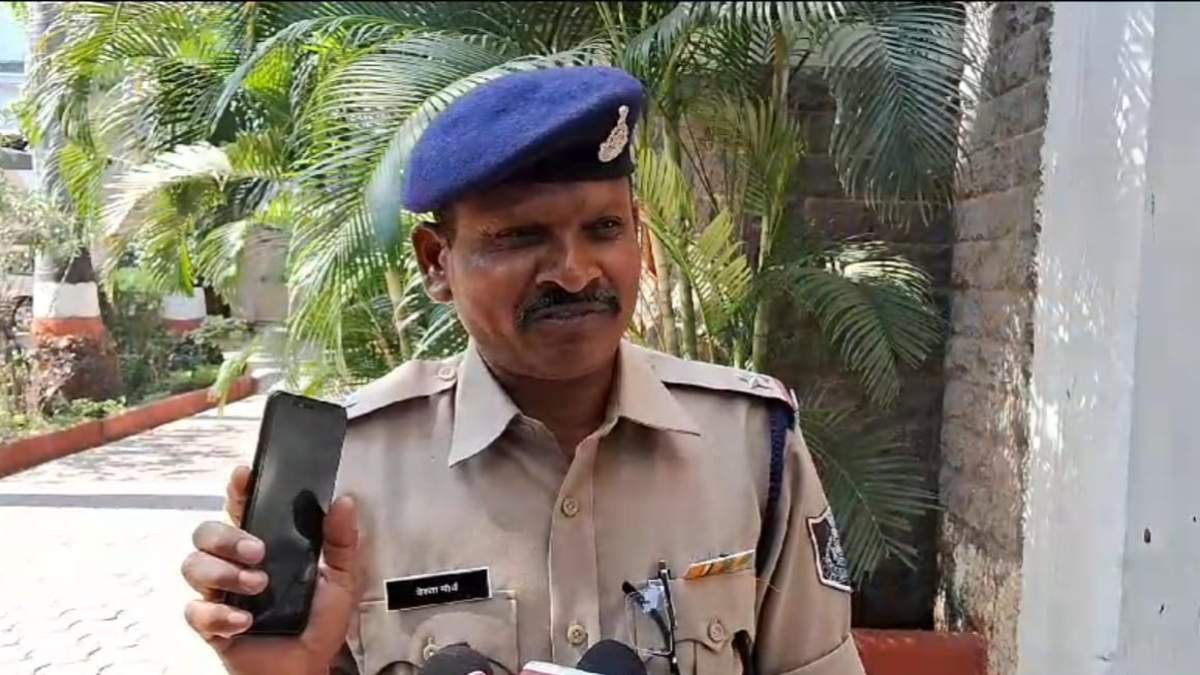 इंदौर में पुलिस और आरोपियों की सांठगांठ: ASI के साथ लूट, दो महीने बाद मिला फोन, जानें क्या है मामला