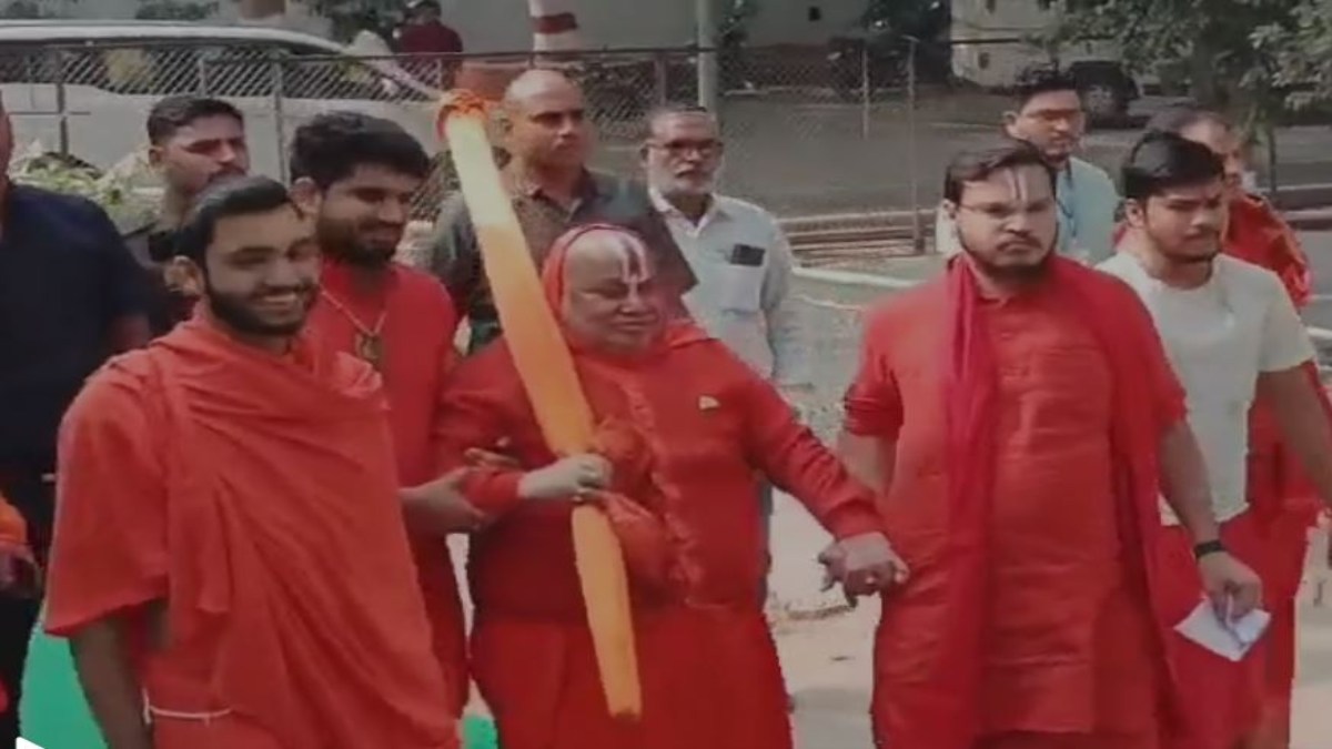 Madhya Pradesh Election Voting: जगद्गुरु रामभद्राचार्य जी महाराज ने किया मतदान, कहा- एमपी में कमल खिलेगा