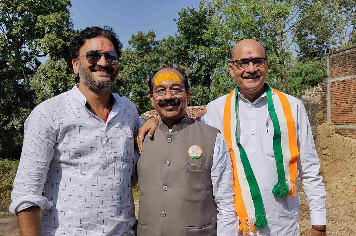 Chhattisgarh Elections Phase 2 Voting: मतदान के लिए लोरमी में भी लगी लंबी कतारें, कांग्रेस, BJP और JCCJ के प्रत्याशियों ने एक साथ खिचवाई फोटो