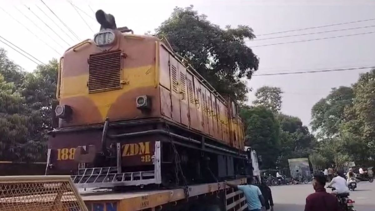 सालों का सपना हुआ पूरा: MP पहुंचा 100 साल पुरानी छुक-छुक ट्रेन का इंजन, 180 KM का सफर किया तय