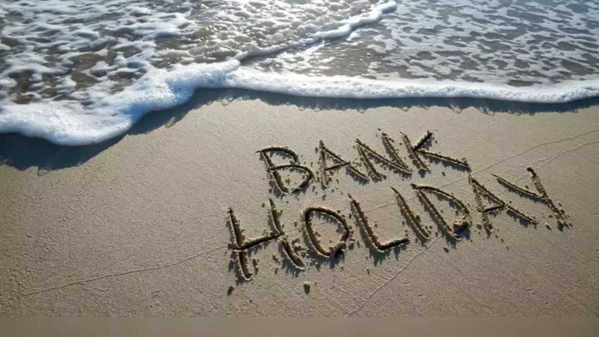 November 2023 Bank Holidays: जल्द निपटा लें बैंक के जरूरी काम, नवंबर महीने में 15 दिन बंद रहेंगे बैंक