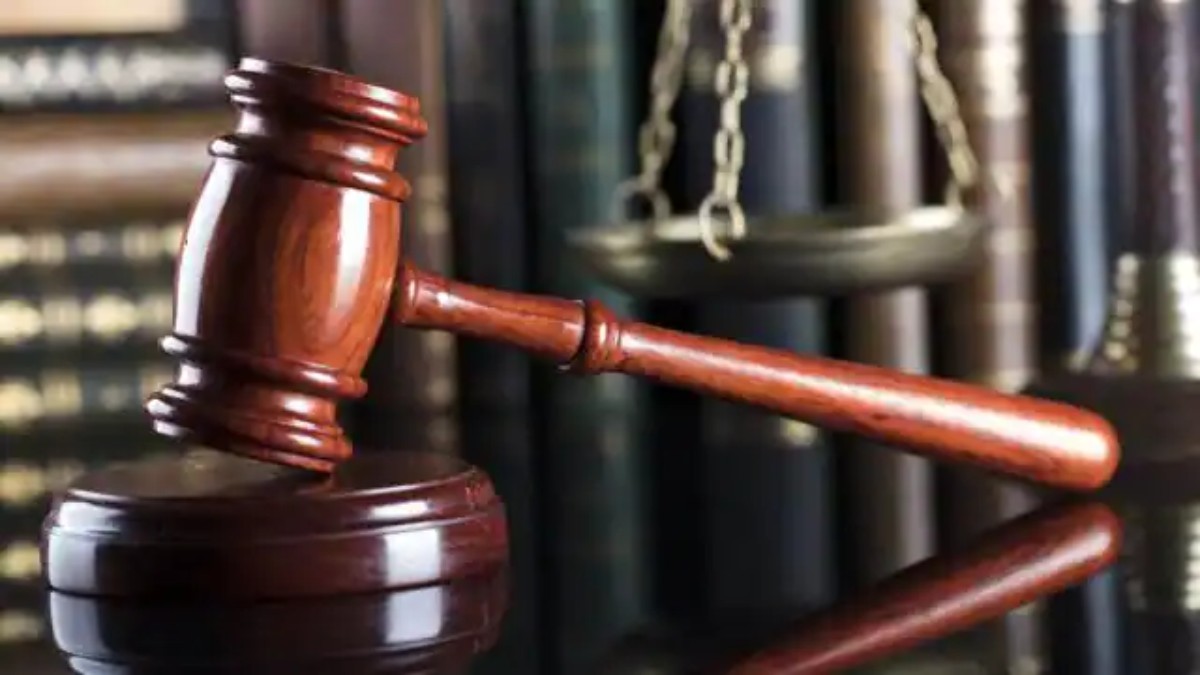 CG News: दुष्कर्म के आरोपी को 20 साल और मासूम को भगाने में सहयोग करने वाले दोस्त को मिली ये सजा