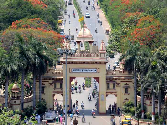 विदेशी छात्रों में BHU को लेकर बढ़ा क्रेज, इस सत्र में हुए अब तक के सबसे ज्यादा प्रवेश