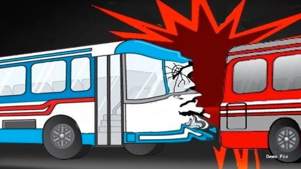 ओवर स्पीड या लापरवाही ? MP में दो बसों में भीषण टक्कर, कई यात्री घायल, अस्पताल में इलाज जारी