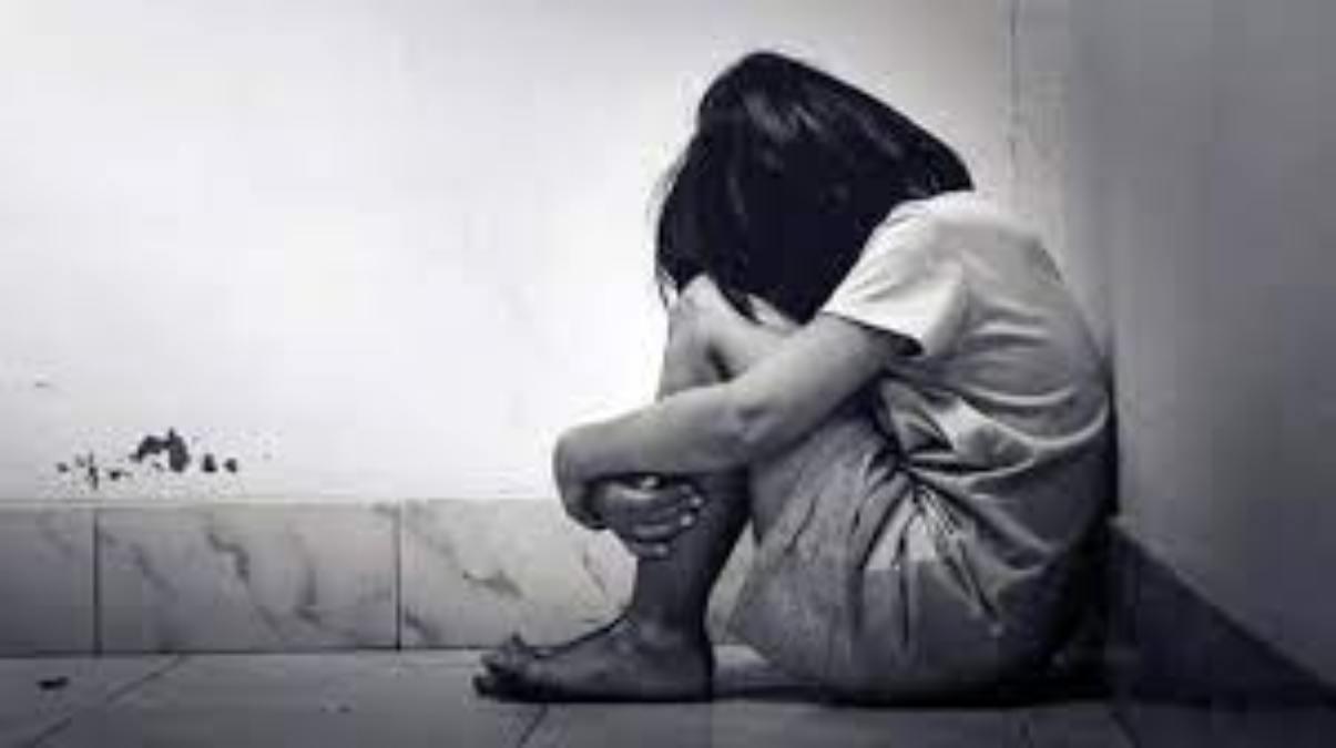 Odisha News: बीमार मां के पास ले जाने के बहाने चाचा ने नाबालिग लड़की के साथ कि घिनौनी हरकत…