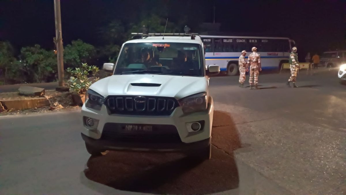 विधानसभा चुनाव से पहले पूर्व विधायक के बेटे की गाड़ी से लाखों बरामद: पुलिस चेकिंग के दौरान बड़ी कार्रवाई, जांच में जुटी एफएसटी