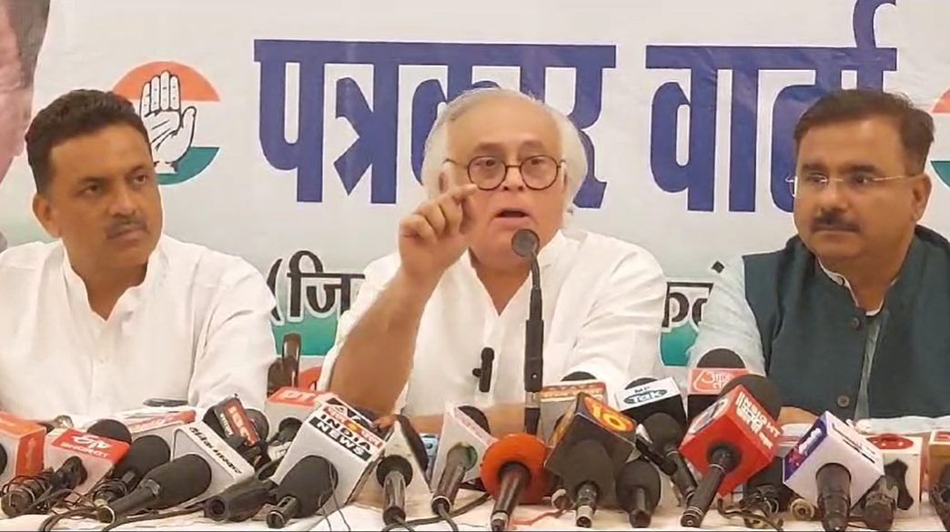 कांग्रेस की योजना का BJP कर रही रिपैकेजिंगः जयराम रमेश ने PM मोदी को बताया पाखंडी, बोले- योजनाओं को नाम देने में दुनिया में उनका कोई मुकाबला नहीं