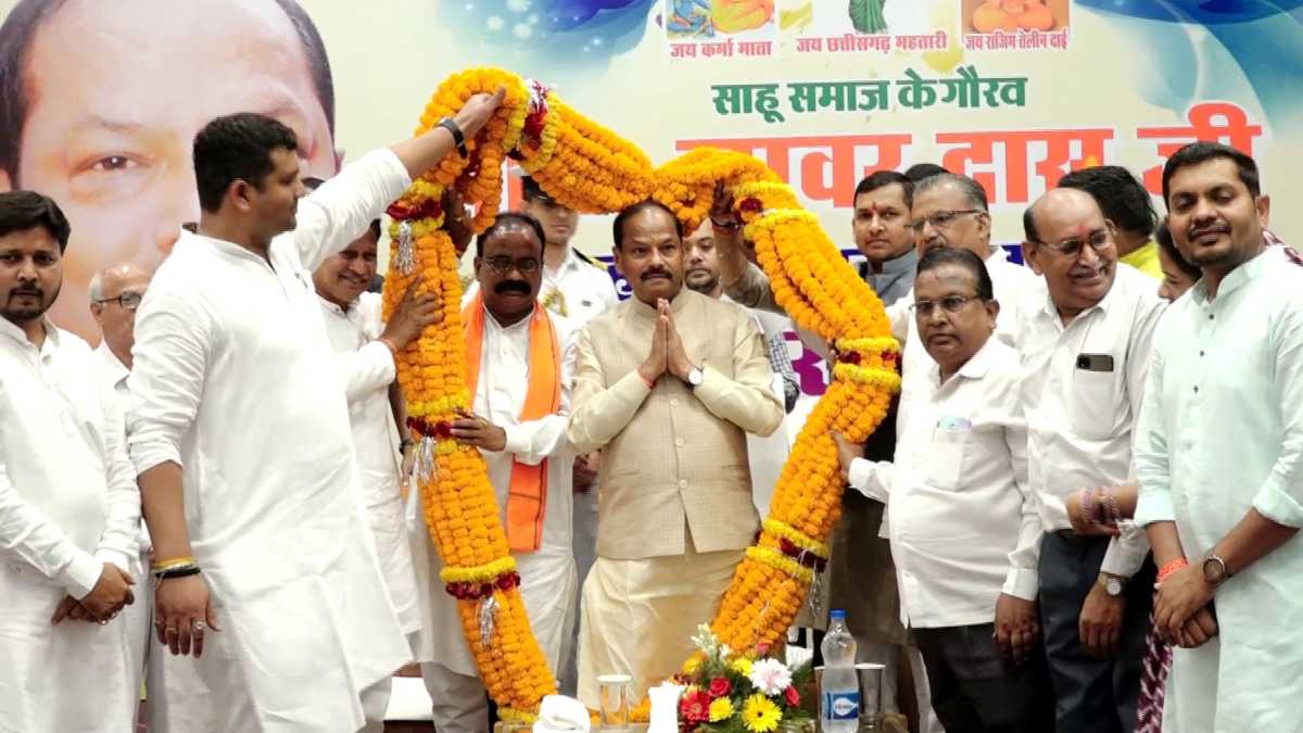 कांग्रेस ने BJP पर लगाया आचार संहिता के उल्लंघन का आरोप, कहा- भाजपा को चुनाव का सिरा समझ में आ नहीं रहा, इसलिए राज्यपाल को ही चुनाव प्रचार में लगा दिया
