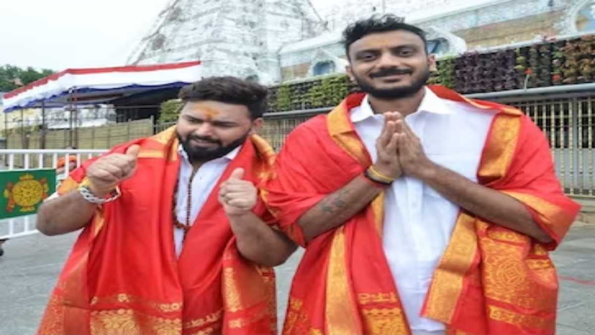 Cricket : तिरुपति बालाजी के दर्शन को पहुंचे भारत के 2 स्टार क्रिकेटर, तस्वीर वायरल