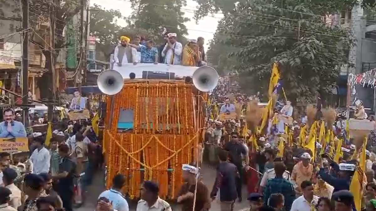 CG ELECTION 2023 : केजरीवाल का CONG और BJP पर निशाना, कहा- लोगों का शोषण कर सात पुश्तों के लिए धन इकट्ठा कर लिया, मान बोले- बदलाव का माहौल दिख रहा है…