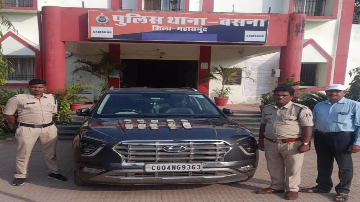 CG News : कार से करीब 5 लाख कैश जब्त, चेकिंग के दौरान पुलिस ने की कार्रवाई