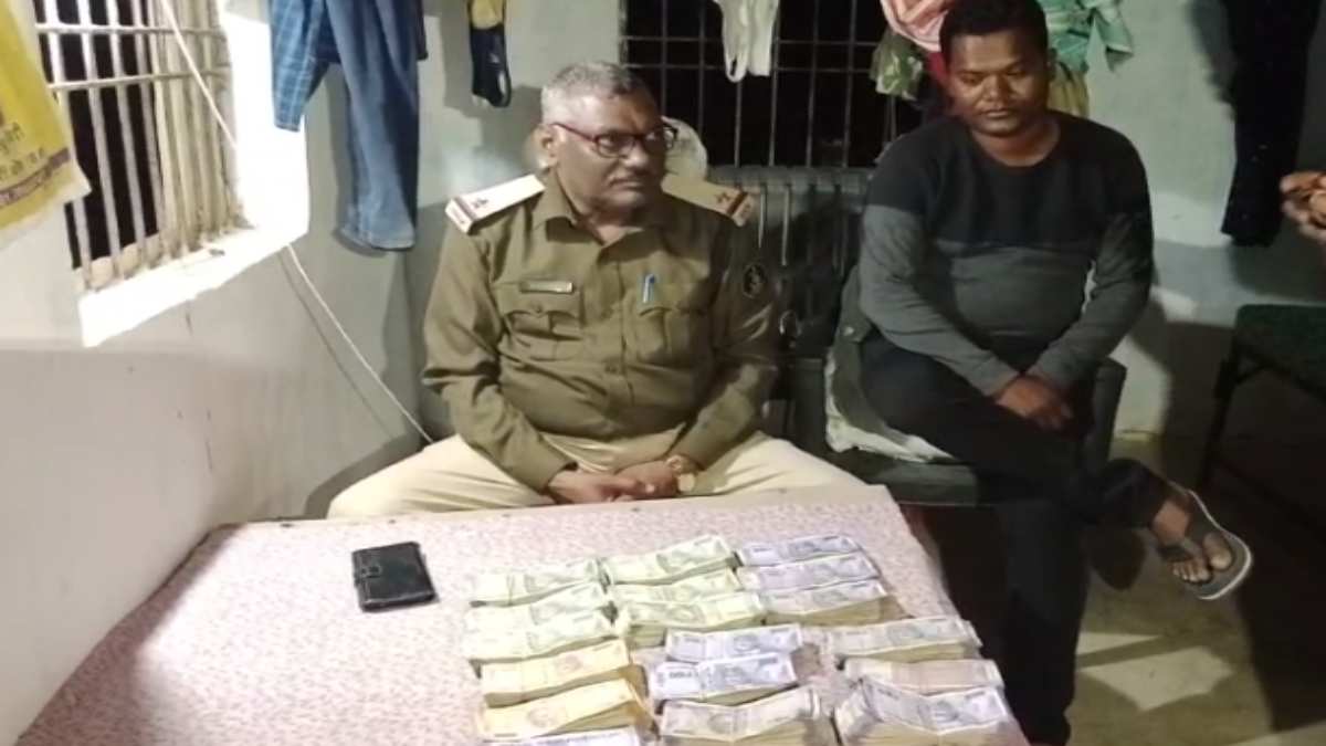 CG NEWS : चेकपोस्ट पर पुलिस की कार्रवाई, व्यापारी से 4 लाख रुपए कैश जब्त