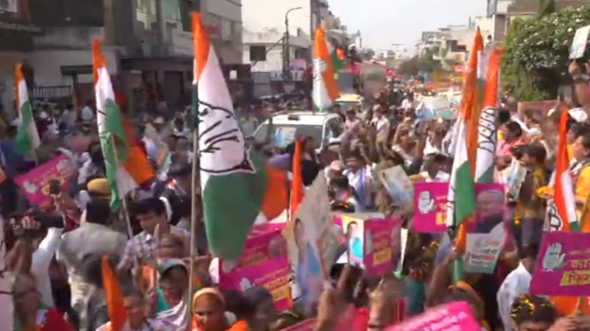 7 Guarantee Yatra : गारंटी यात्रा को CM गहलोत ने दिखाई हरी झंडी, जयपुर से हुई शुरुआत