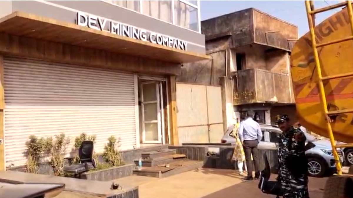 CG NEWS : देव माइनिंग के ऑफिस में IT की रेड, कारोबारियों में हड़कंप