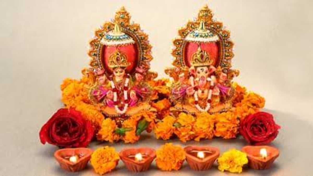 Diwali 2023 : दीपावली पूजा के लिए माता लक्ष्मी और भगवान गणेश की खरीदे ऐसी मूर्ति, घर में आएगी सुख-समृद्धि
