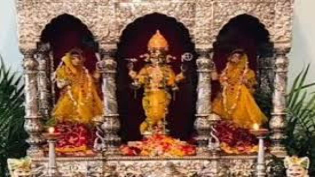 Dhanteras Special : सालभर में 5 घंटे के लिए खुलता है देश का इकलौता धन्वंतरि मंदिर, 325 साल पूरानी है अष्टधातु की मूर्ति …