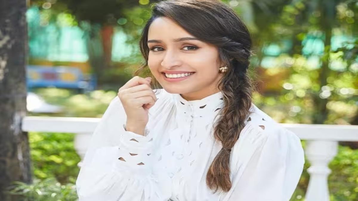 Shraddha Kapoor : श्रद्धा की प्यारी अदा ने लूटा फैंस का दिल, देखिए वीडियो…