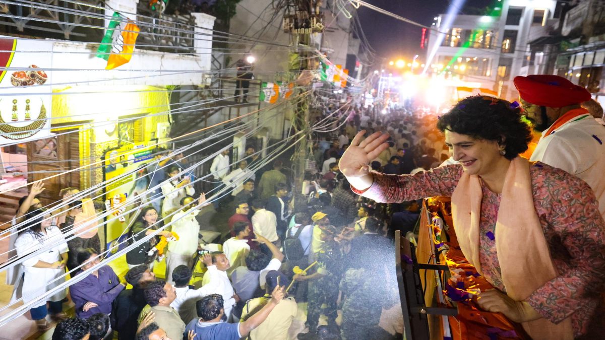 रोड शो के बाद प्रियंका गांधी ने जताया आभार: कहा- ‘चारों तरफ से बरस रहा लोगों का स्नेह और आशीर्वाद पाकर अत्यंत खुशी हुई, इस प्यार और सम्मान के लिए धन्यवाद रायपुर’