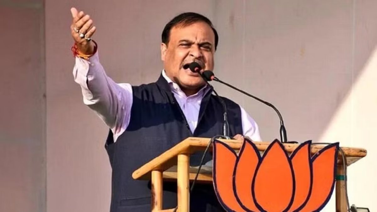 ‘वादों के सहारे तय होगा सत्ता का रास्ता’? हिमंत बिस्वा सरमा का सियासी स्टंट, लगा दी वादों की झड़ी, बोले- 500 रुपये में गैस सिलेंडर और मिलेगी 1 लाख सरकारी नौकरी…
