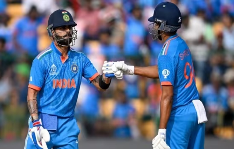 IND vs NZ World Cup 2023: भारत ने न्यूजीलैंड को दिया 398 रन का लक्ष्य, विराट-श्रेयस ने जड़ा शतक