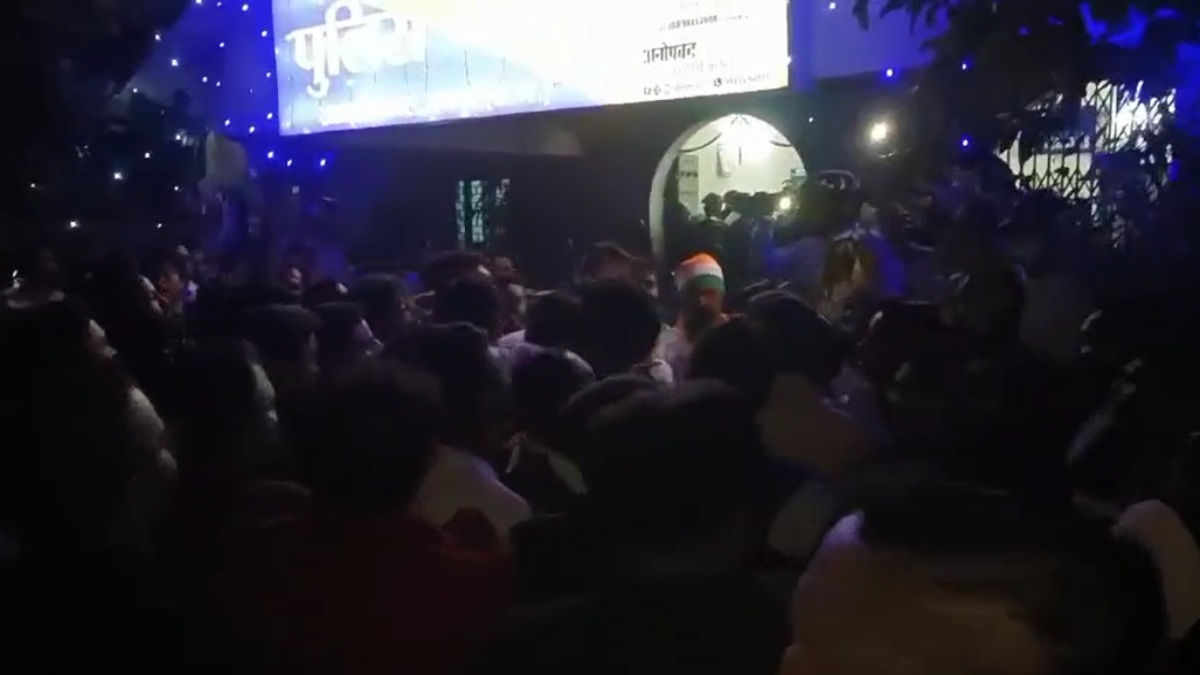 CG NEWS : आपस में भिड़े भाजपा-कांग्रेस कार्यकर्ता, मारपीट और पैसे बांटने का आरोप, दोनों पक्षों की शिकायत दर्ज