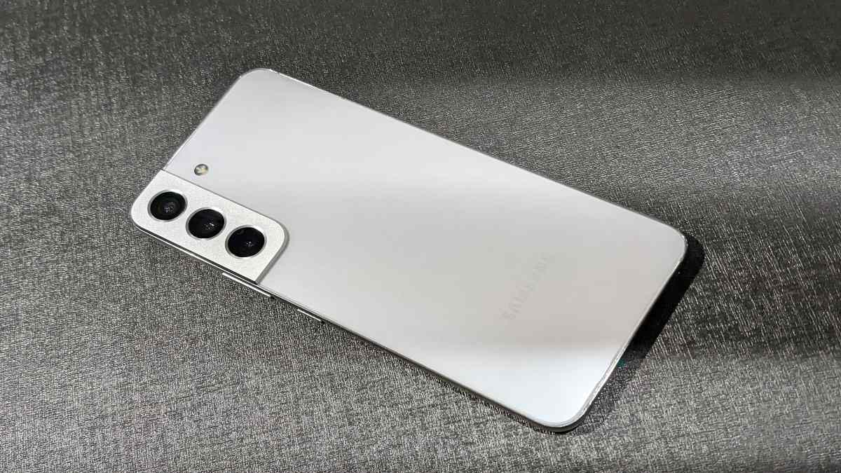 दिवाली के बाद भी धमाकाः Samsung Galaxy S22 में मिल रहा ताबड़तोड़ डिस्काउंट, फीचर्स और कीमत जानकर लेने की मच जाएगी होड़…