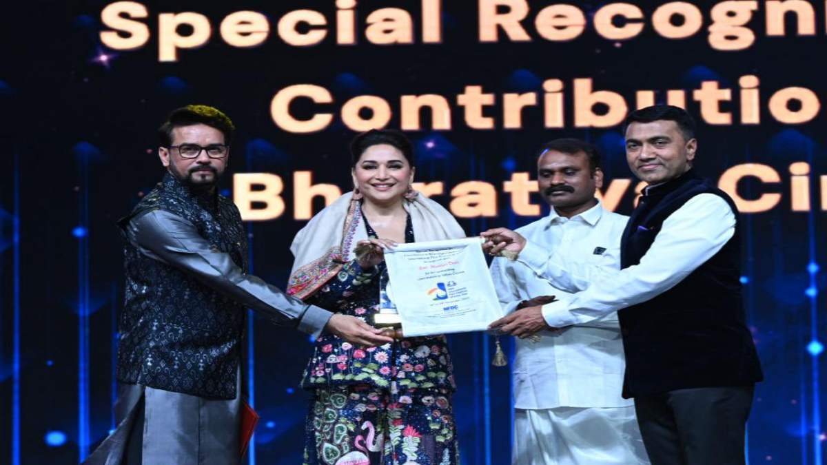 54th International Film Festival : भारतीय सिनेमा में योगदान के लिए Madhuri Dixit को मिला विशेष मान्यता, अनुराग ठाकुर ने की घोषणा …