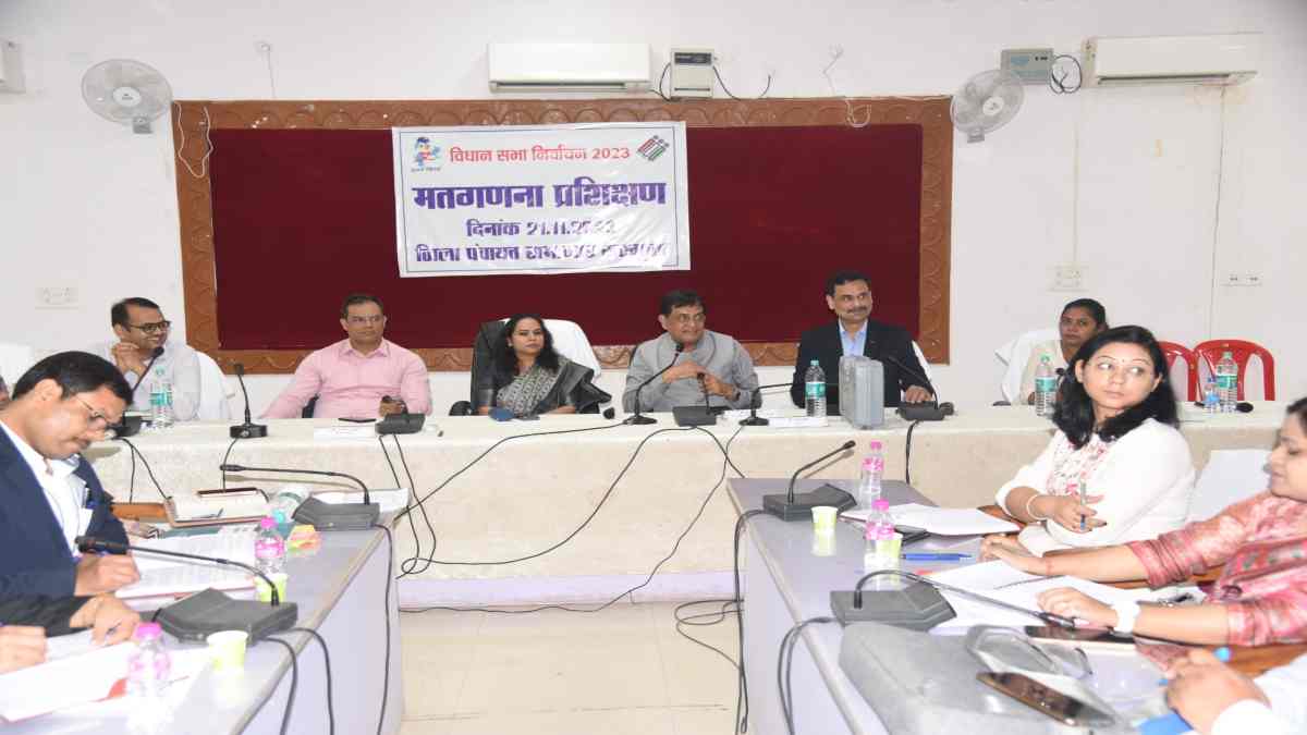 CG ELECTION 2023 : तीन दिसंबर को मतगणना, तैयारी शुरू, 5 जिलों के अफसरों को दिया प्रशिक्षण