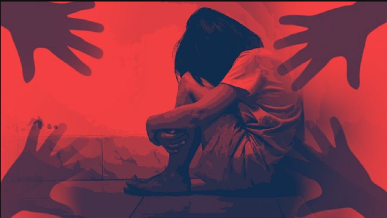 नर्सरी की मासूम बच्ची के साथ 10वी के छात्र ने किया दुष्कर्म