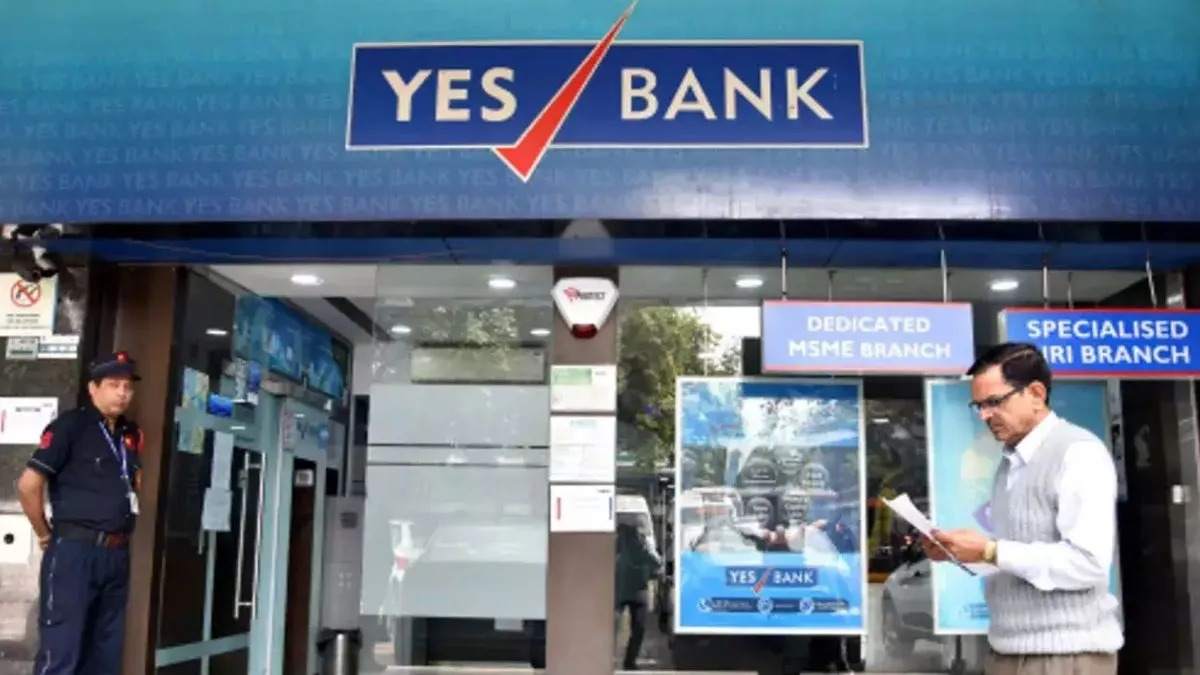 Yes Bank FD Rates : यस बैंक ने अपने ग्राहकों को दिया तगड़ा झटका, इन नियमों में किया बड़ा बदलाव, जानिए डिटेल्स…