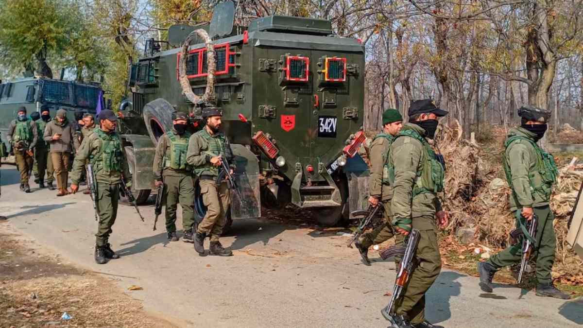 Encounter News : सुरक्षाबलों को बड़ी कामयाबी, मुठभेड़ में लश्कर-ए-तैयबा का खूंखार आतंकी समेत दो ढेर, कई बड़े वारदातों को दे चुके हैं अंजाम