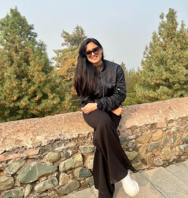 Sweta Tiwari Vacation Pics: श्वेता तिवारी ने फिर ढाया कहर, बर्दिली वादियों के लगीं गजब की सुंदर, साथ नजर आईं बेटी पलक तिवारी भी
