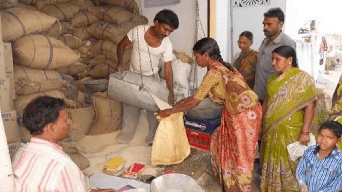 PMGKAY : केंद्र सरकार का बड़ा फैसला, 81 करोड़ लोगों को मिलेगा फ्री राशन