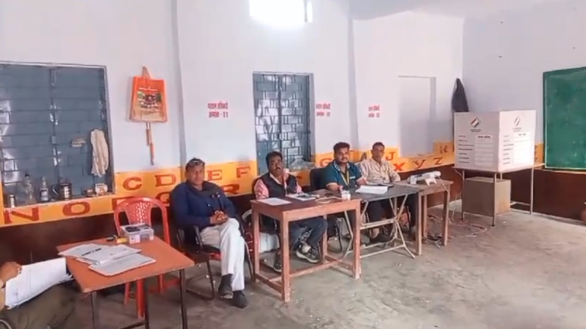 ऐसा पोलिंग बूथ जहां अबतक पड़े सिर्फ 3 वोट, जानें क्यों नहीं हो रहा मतदान ?
