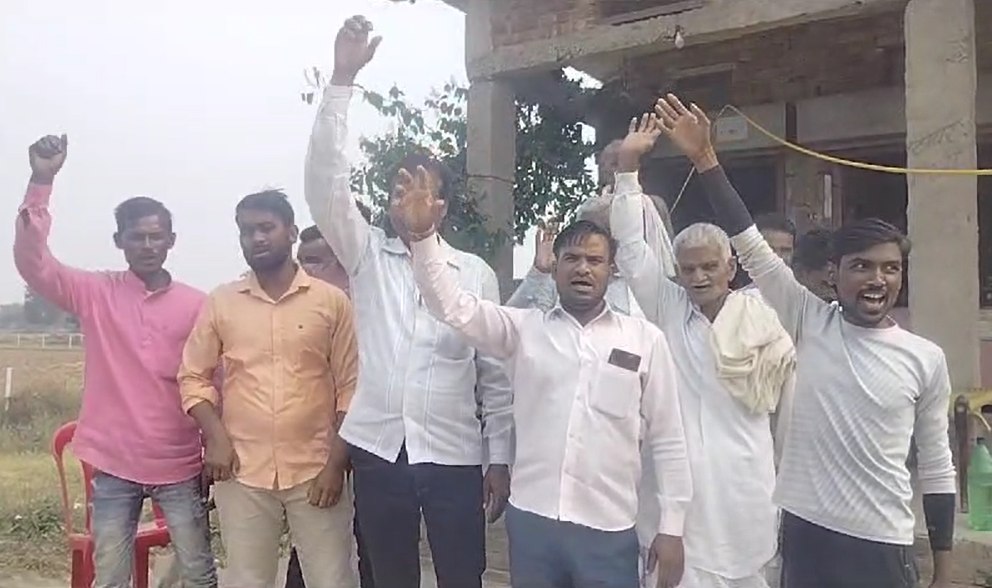 MP Election2023: प्रत्याशी के खिलाफ नारे, कुशवाह समाज के लोग बोले- दलालों की पार्टी बन गई बीजेपी