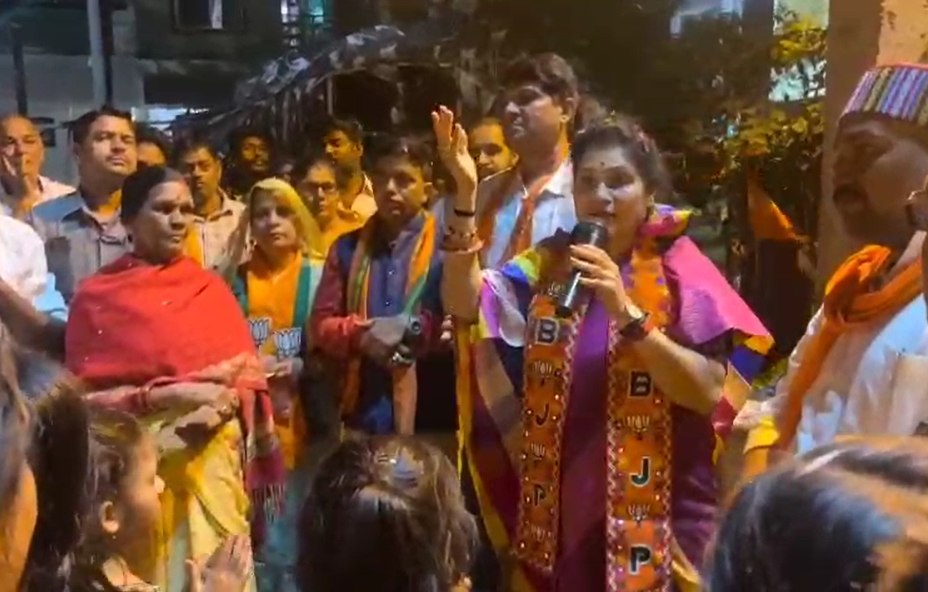 कांग्रेस की सरकार बनी तो करवा चौथ नहीं मानने देगी! BJP प्रत्याशी के खिलाफ भाषण के वीडियो के साथ चुनाव आयोग से शिकायत