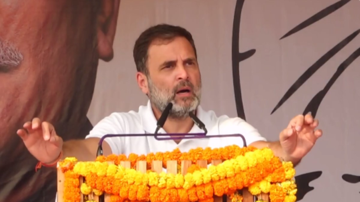 राहुल गांधी का बड़ा एलान : दिल्ली में सरकार बनते ही छत्तीसगढ़ में बनाएंगे अंतर्राष्ट्रीय एयरपोर्ट, हिंदुस्तान के अलावा विदेशों में भी अपने उत्पाद बेच सकेंगे यहां के किसान