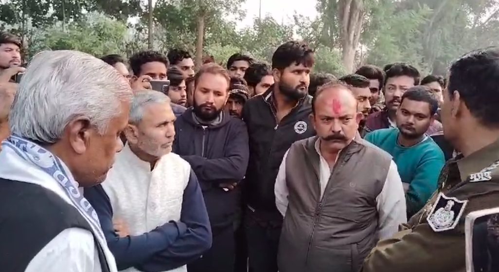 मतदान से पहले बवाल : कांग्रेस नेता पर चढ़ा दी गाड़ी, हुई मौत, कांग्रेस प्रत्याशी ने BJP प्रत्याशी पर जान से मारने की कोशिश का लगाया आरोप, कहा- ऐसे हत्यारों को न दें वोट