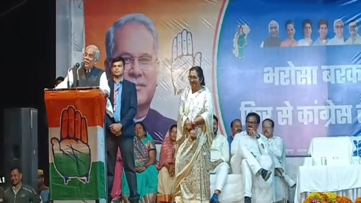 बैकुंठपुर में CM भूपेश बघेल ने ली चुनावी सभा, कांग्रेस की सरकार बनने पर दो नए संभाग बनाने का किया ऐलान