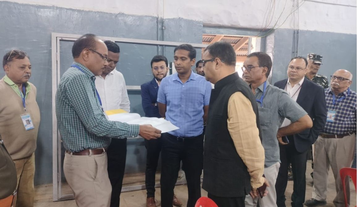 MP में मतगणना की तैयारीः मुख्य निर्वाचन पदाधिकारी अनुपम राजन पहुंचे स्ट्रांग रूम, लिया जायजा
