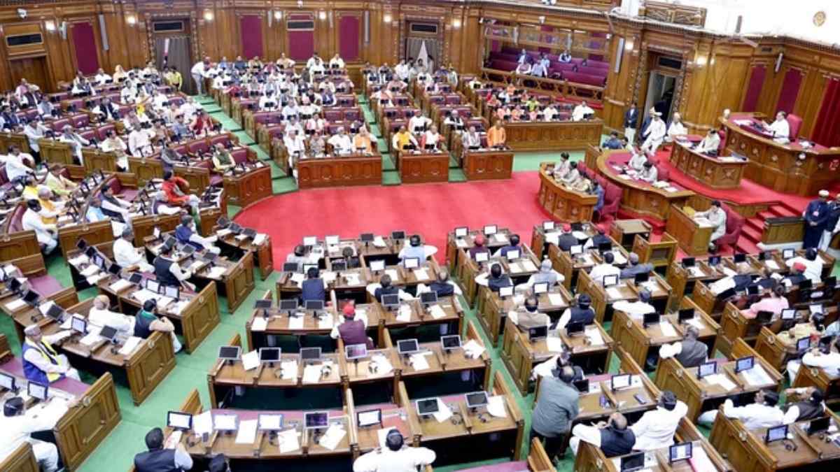 UP Assembly Session : शीतकालीन सत्र के तीसरे दिन आज, शुरू हुई कार्यवाई