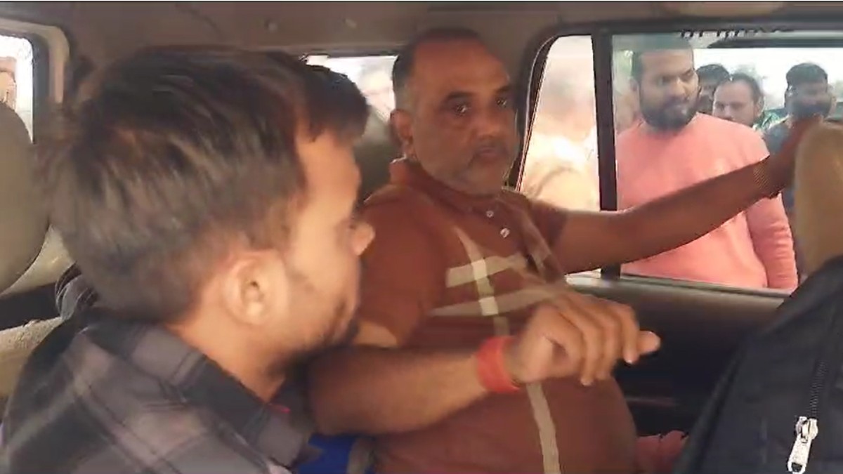 Madhya Pradesh Election Voting: मैहर में फर्जी वोट डालते दो लोगों को एजेंट ने पकड़ा, पूछताछ जारी
