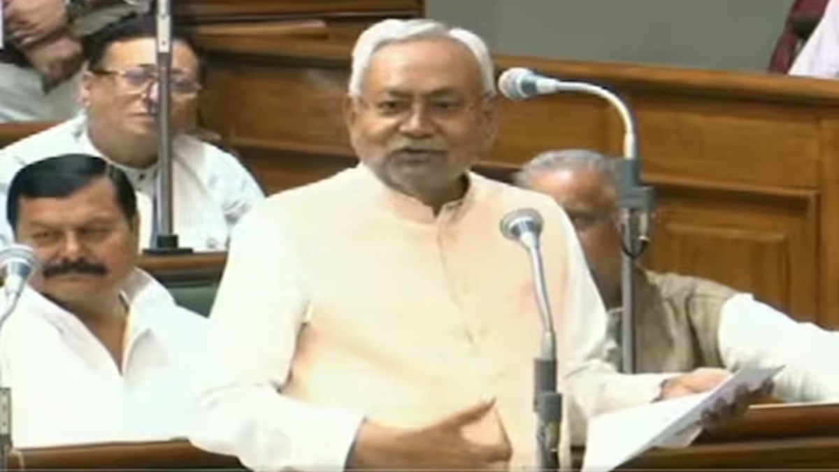 मुख्यमंत्री नीतीश कुमार की बढ़ी मुश्किलें, विवादित बयान पर केस दर्ज, कोर्ट में 25 नवंबर को होगी सुनवाई