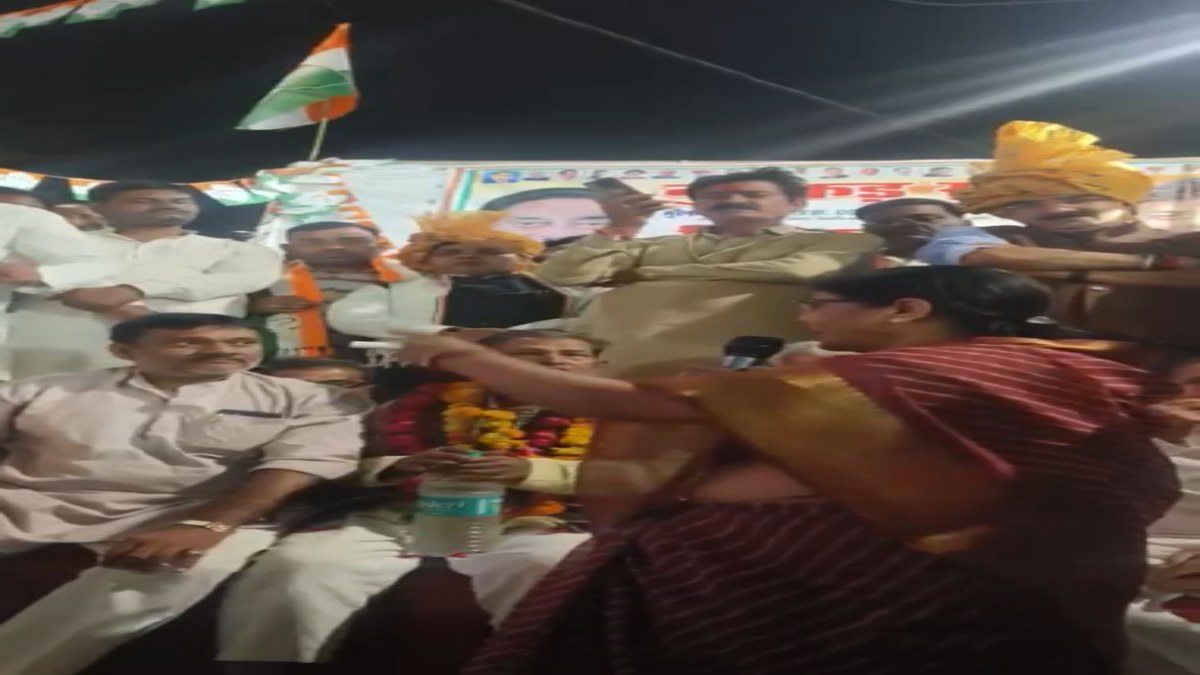 MP Election 2023: कांग्रेस प्रत्याशी के समर्थक पर भड़की महापौर, सुनाई खरी खोटी, जानिए क्या है मामला