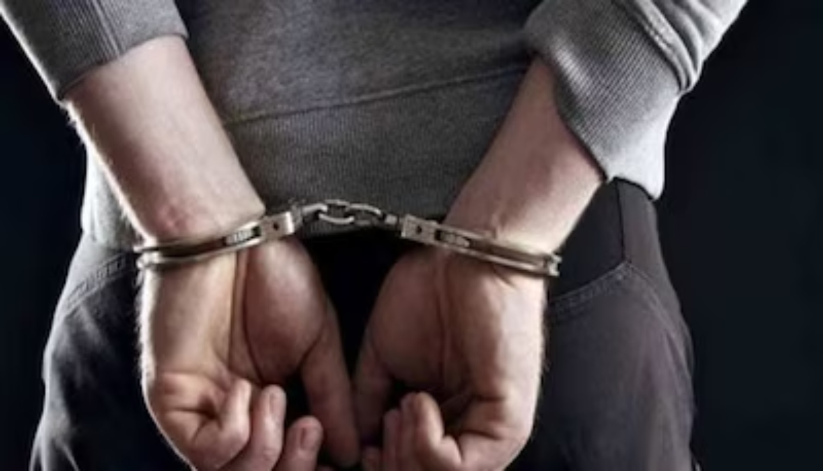 Odisha News: विजिलेंस ने कांस्टेबल को 6 लाख कैश के साथ पकड़ा